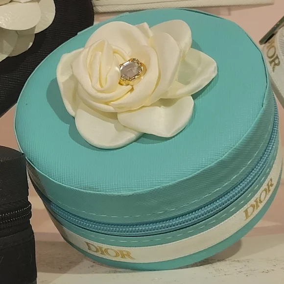 CHOICE OF 1 Jewelry box wrapped with Authentic ribbon - Picture 3 of 7